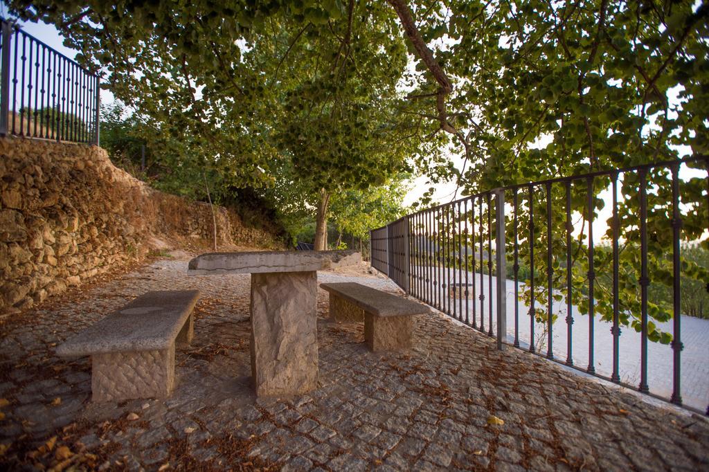 Quinta Do Louro Guest House Palmela Exterior photo